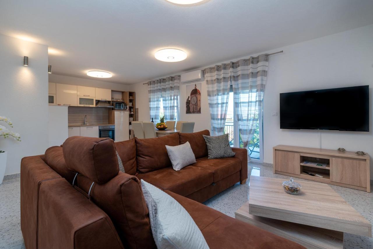 Apartment Gagula With Jacuzzi Τρογκίρ Εξωτερικό φωτογραφία