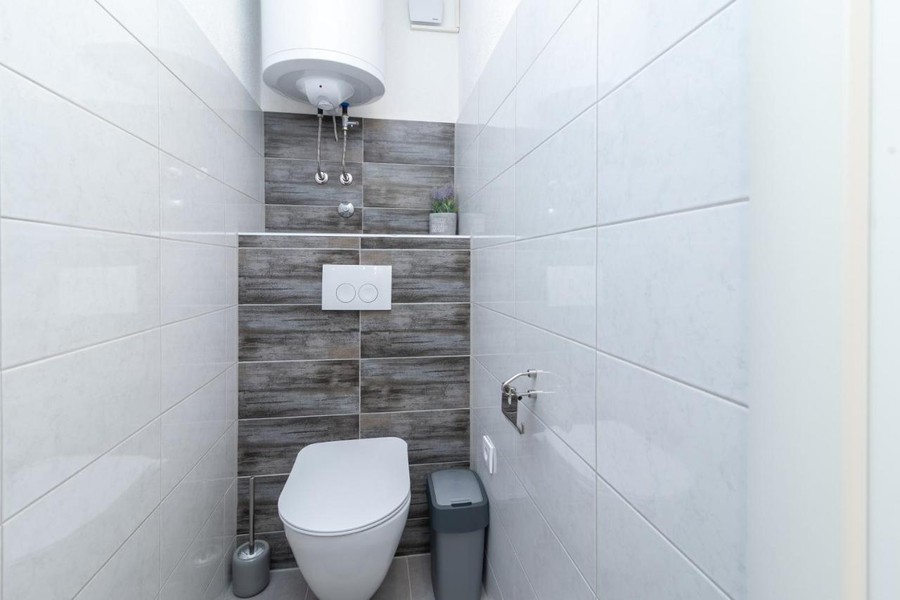 Apartment Gagula With Jacuzzi Τρογκίρ Εξωτερικό φωτογραφία