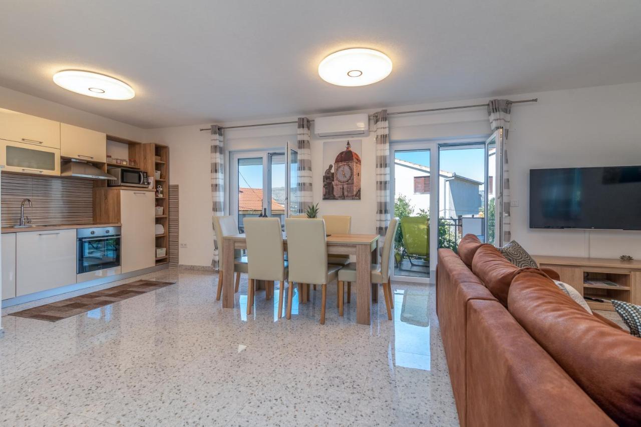 Apartment Gagula With Jacuzzi Τρογκίρ Εξωτερικό φωτογραφία