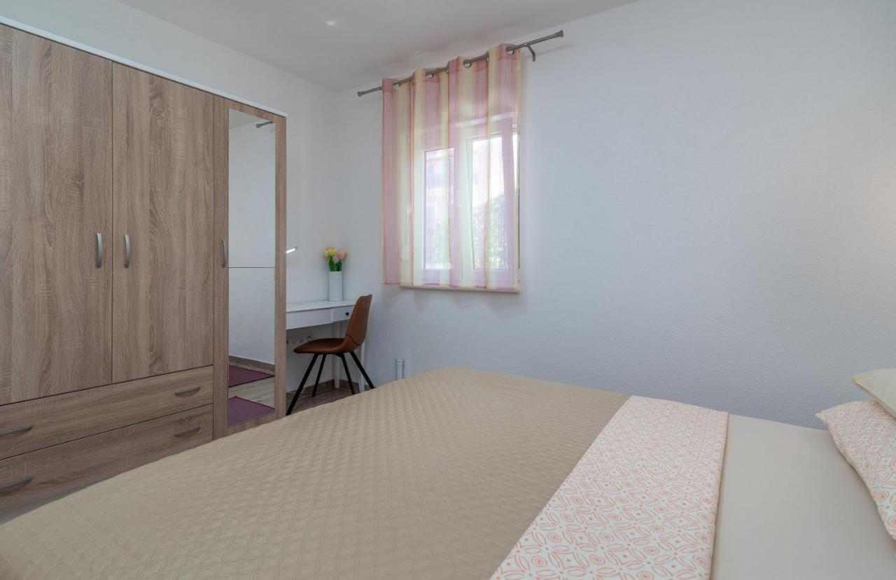 Apartment Gagula With Jacuzzi Τρογκίρ Εξωτερικό φωτογραφία