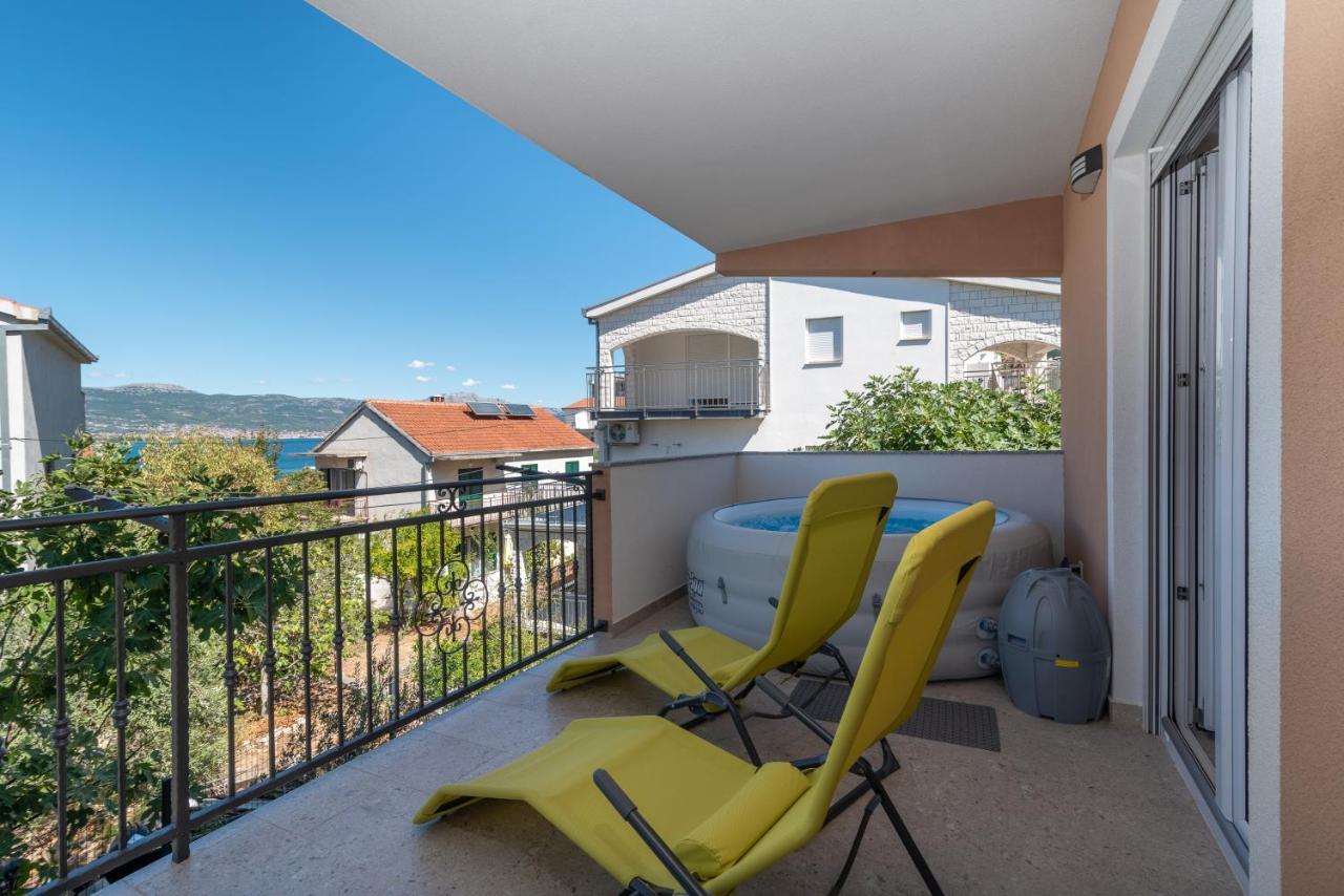 Apartment Gagula With Jacuzzi Τρογκίρ Εξωτερικό φωτογραφία