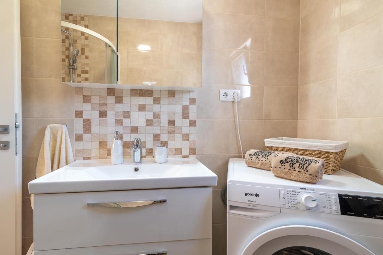 Apartment Gagula With Jacuzzi Τρογκίρ Εξωτερικό φωτογραφία